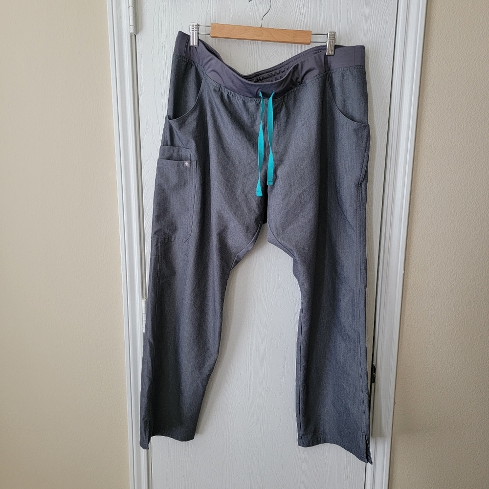 Figs Kade Cargo Scrub Pants